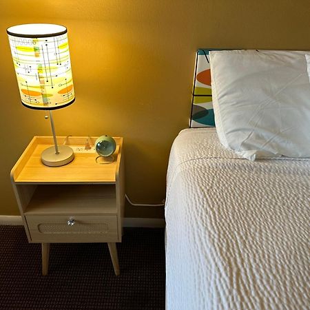 Atomic Motel Астория Экстерьер фото
